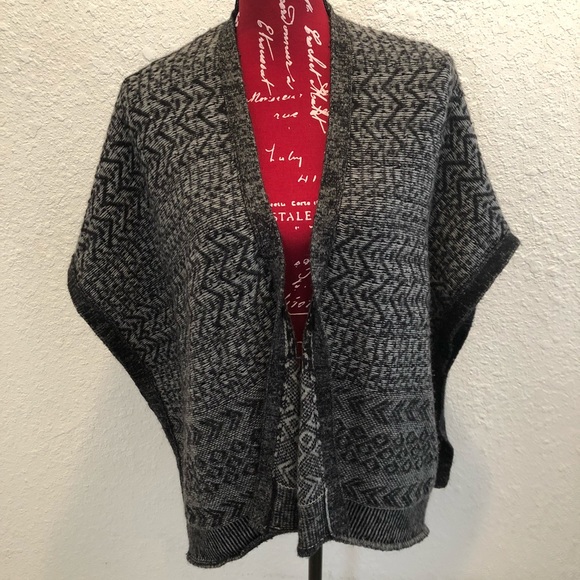 Banana Republic Sweaters - Banana Republic Sweater/Heritage Collection